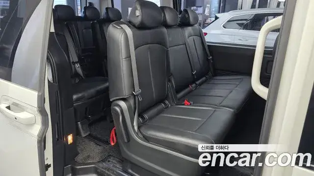 Hyundai Staria 2025 — ფოტო 11/20