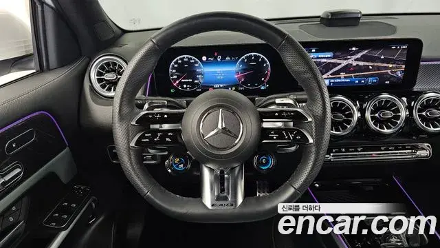 Mercedes-Benz GLB-Class 2025 — Photo 13/20