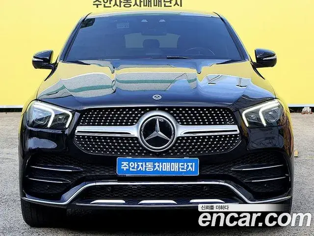 Mercedes-Benz GLE-Class 2021 — Фото 17/17