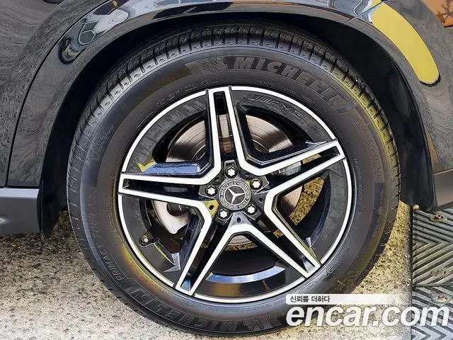 Mercedes-Benz GLE-Class 2021 — Фото 4/17