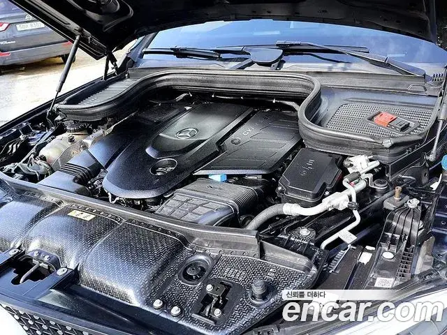 Mercedes-Benz GLE-Class 2021 — Фото 5/17