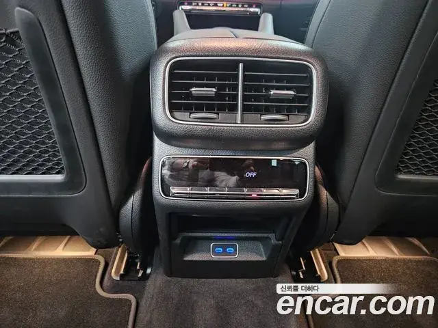 Mercedes-Benz GLE-Class 2026 — Photo 13/20
