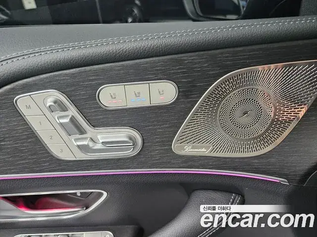 Mercedes-Benz GLE-Class 2026 — Photo 14/20