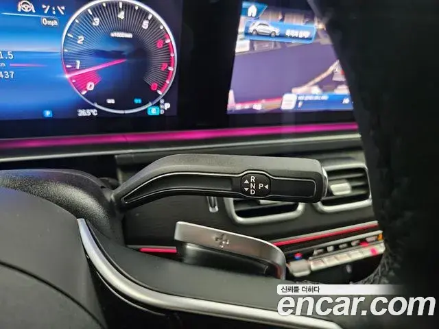 Mercedes-Benz GLE-Class 2026 — Photo 17/20
