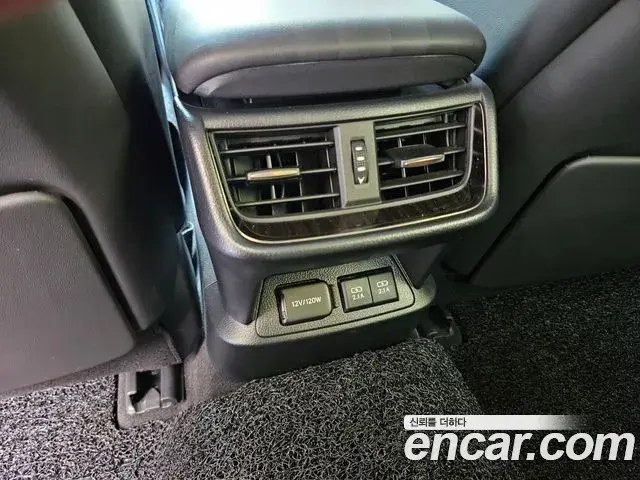 Lexus ES300h 2019 — Photo 19/20