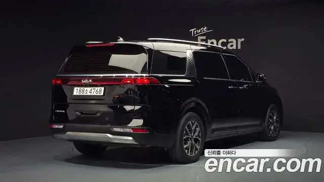 Kia Carnival 2022 — Photo 2/20