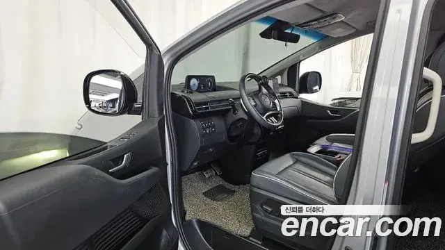 Hyundai Staria 2021 — Photo 10/20