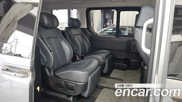 Hyundai Staria 2021 — Photo 12/20