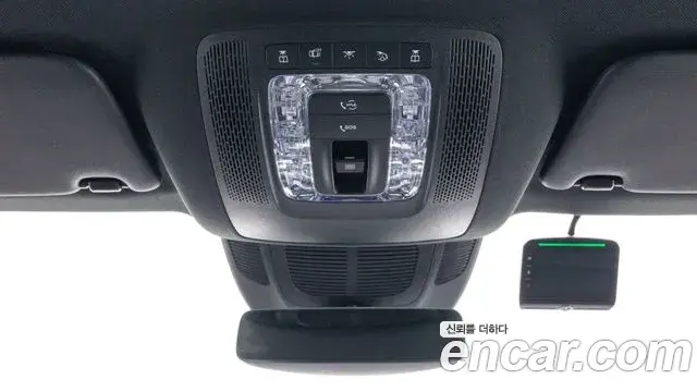 Mercedes-Benz GLE-Class 2025 — ფოტო 17/20