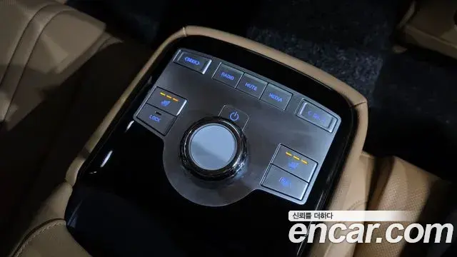 Genesis Electrified G80 2025 — Photo 19/20