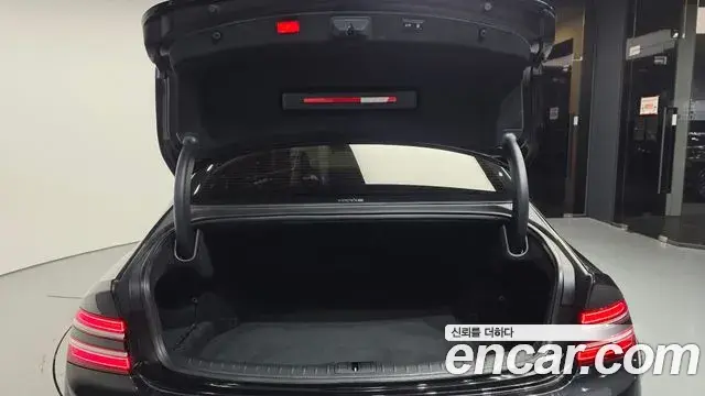 Genesis Electrified G80 2025 — Photo 20/20