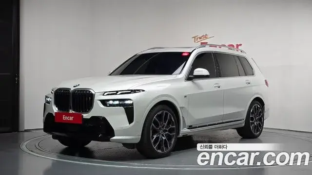 BMW X7 2024 — Photo 1/20