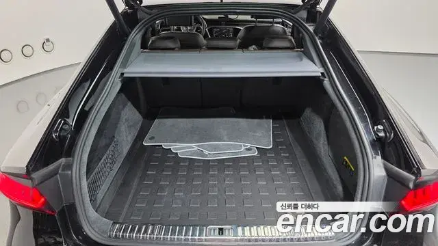 Audi A7 2020 — Photo 20/20