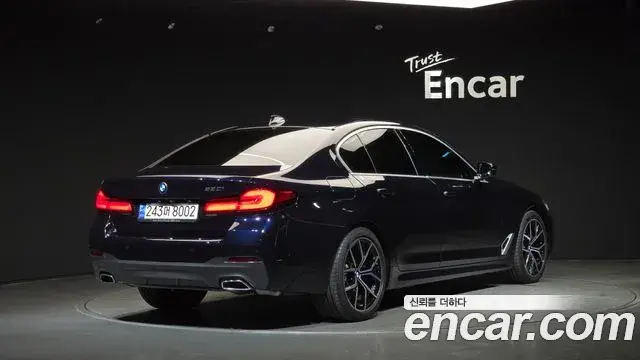 BMW 5 Series 2023 — Photo 2/20