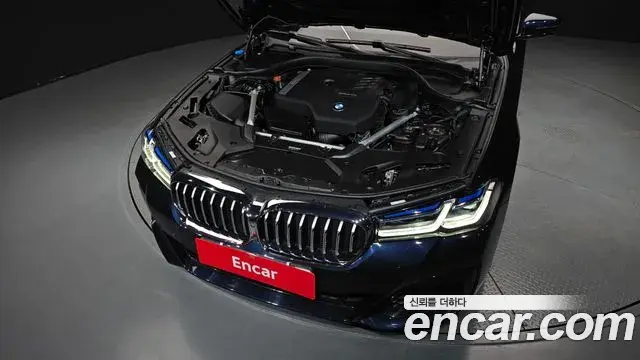 BMW 5 Series 2023 — Photo 6/20