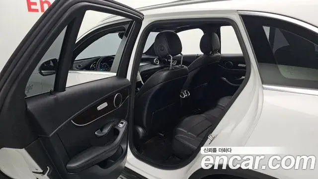 Mercedes-Benz GLC-Class 2020 — ფოტო 19/20