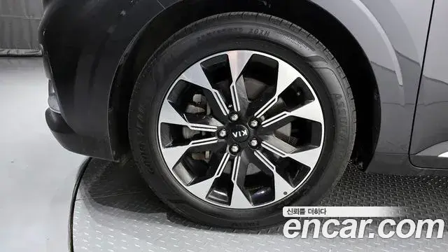Kia Carnival 2020 — Photo 4/20