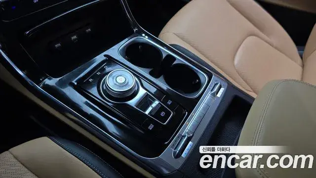 Kia Carnival 2020 — Photo 8/20