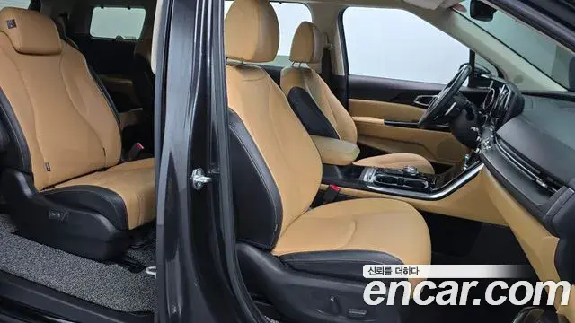 Kia Carnival 2020 — Photo 9/20