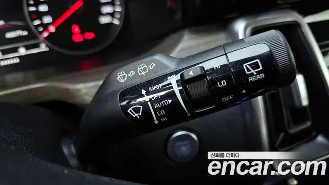 Kia Sorento 2021 — Şəkil 16/20