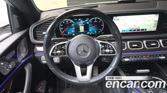 Mercedes-Benz GLE-Class 2023 — ფოტო 4/20