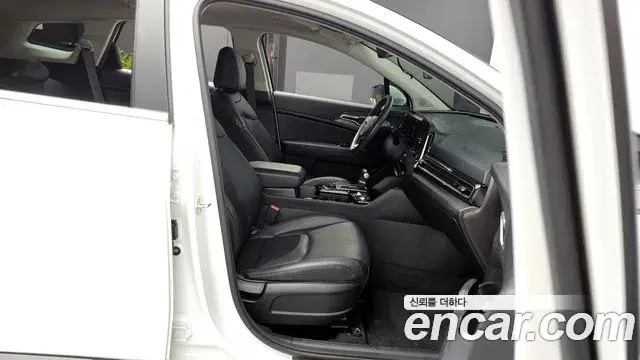 Kia Sportage 2021 — Фото 11/20