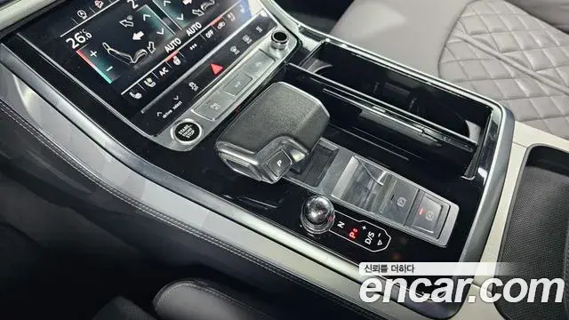 Audi Q8 2021 — ფოტო 19/20