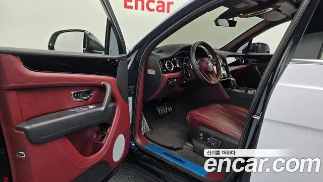 Bentley Bentayga 2020 — Şəkil 17/20