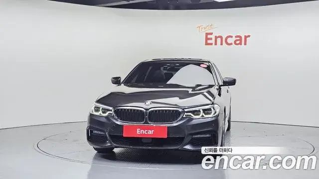 BMW 5 Series 2019 — Şəkil 7/20