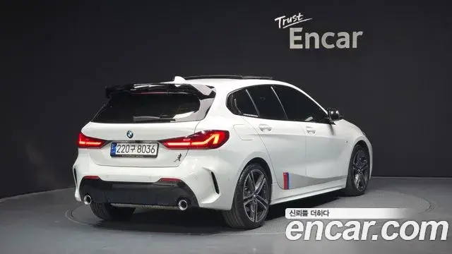 BMW 1 Series 2022 — ფოტო 19/20