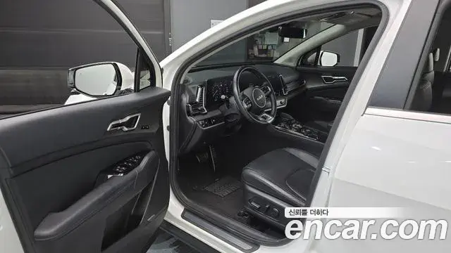 Kia Sportage 2023 — ფოტო 4/20