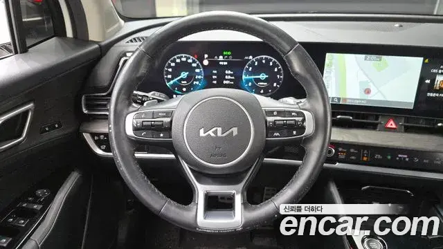 Kia Sportage 2023 — ფოტო 13/20