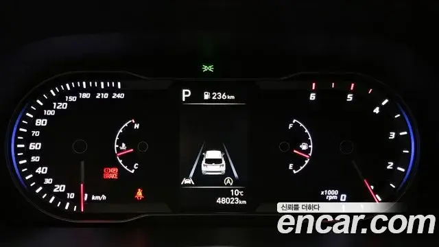 Hyundai Tucson Hybrid 2022 — ფოტო 15/20