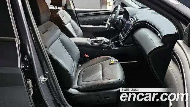 Hyundai Tucson Hybrid 2022 — ფოტო 19/20