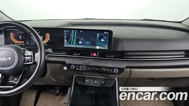 Kia Carnival 2024 — Photo 16/20