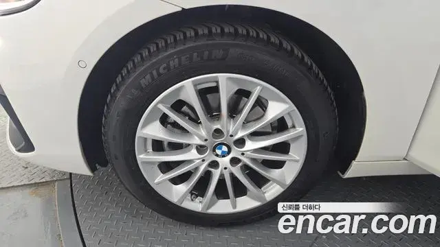 BMW 2 Series Active Tourer 2019 — ფოტო 15/20
