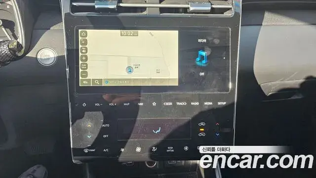 Hyundai Tucson Hybrid 2023 — ფოტო 2/20