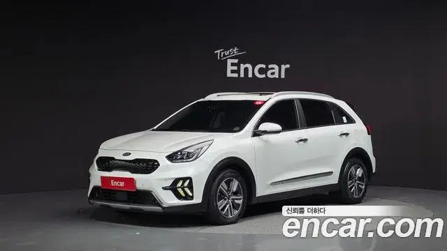 Kia Niro 2020 — ფოტო 1/20