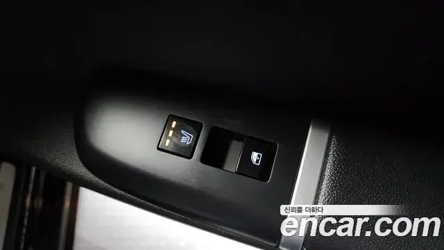 Hyundai Grandeur Hybrid 2022 — Photo 11/20