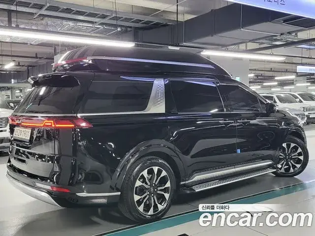 Kia Carnival 2021 — Photo 11/20