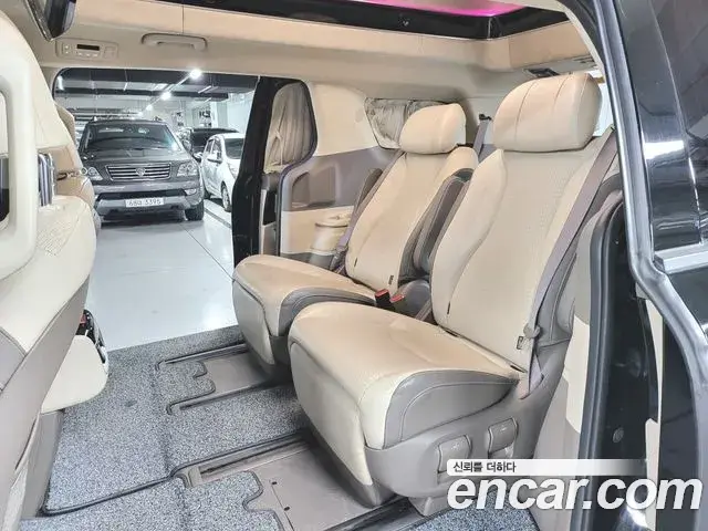 Kia Carnival 2021 — Photo 5/20