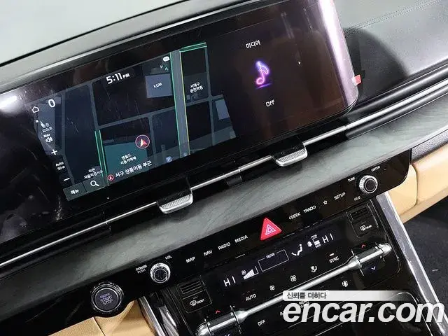 Kia Carnival 2021 — Фото 14/20