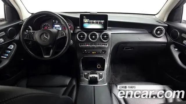 Mercedes-Benz GLC-Class 2019 — ფოტო 18/20