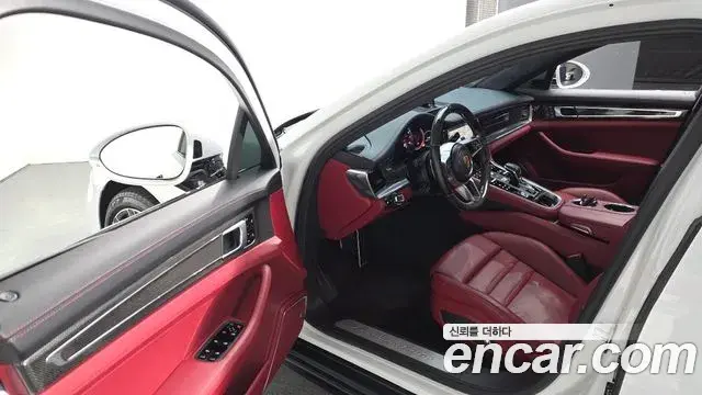 Porsche Panamera 2018 — Şəkil 12/20