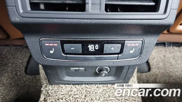 Audi Q5 2022 — ფოტო 5/20