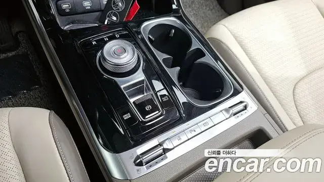 Kia Carnival 2021 — Фото 9/20