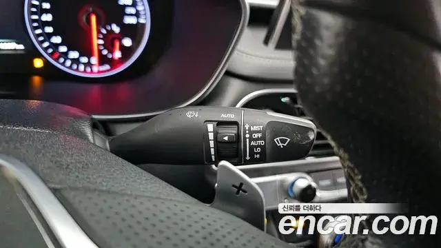 Genesis G70 2019 — Photo 1/20