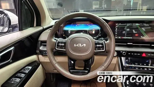 Kia Carnival 2022 — ფოტო 14/20
