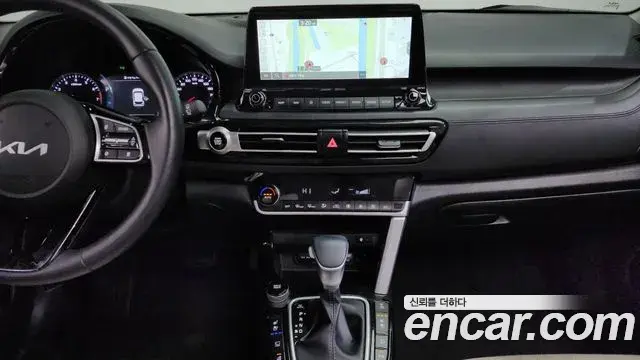 Kia Seltos 2021 — ფოტო 5/20