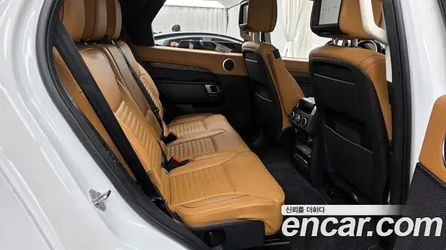 Land Rover Discovery 5 2019 — Photo 20/20